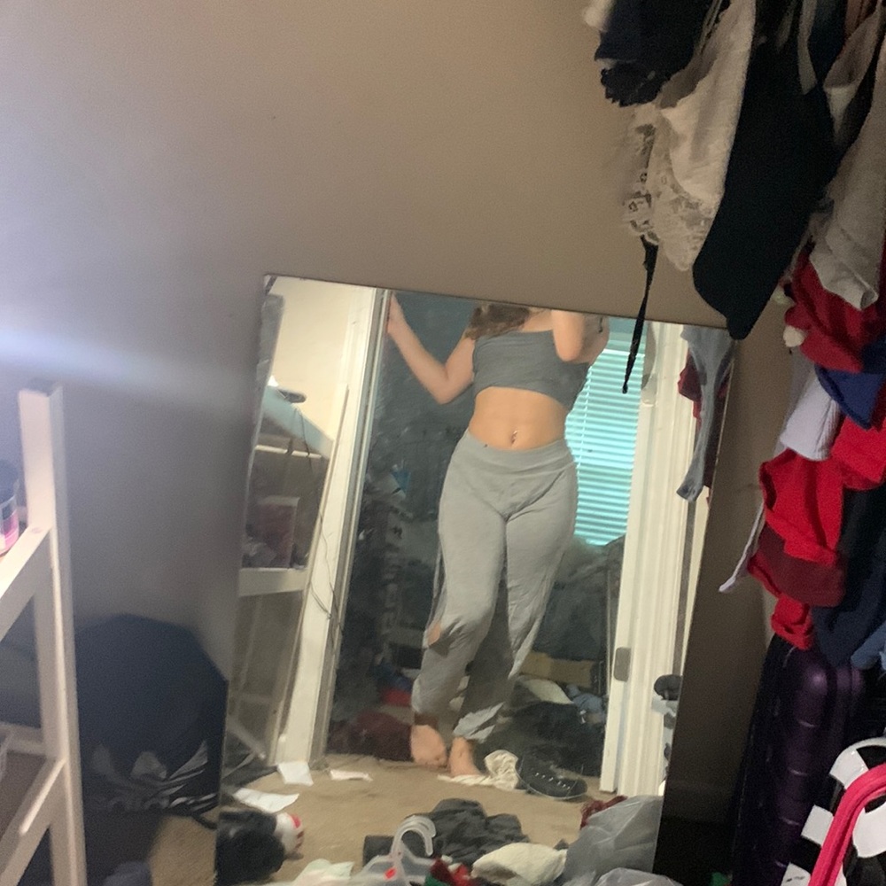 grey flowy pants